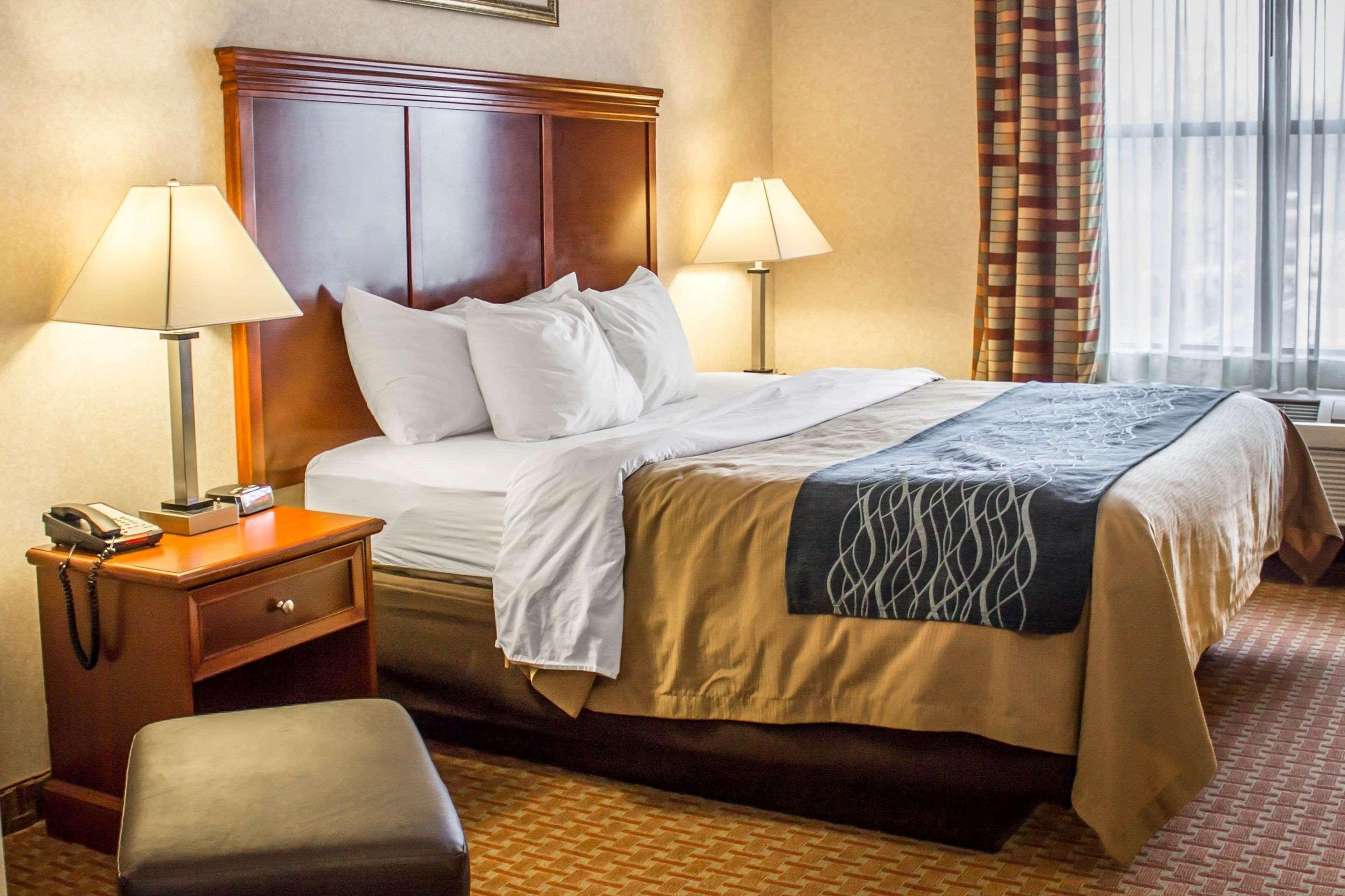 Comfort Inn & Suites Kent - University Area Extérieur photo