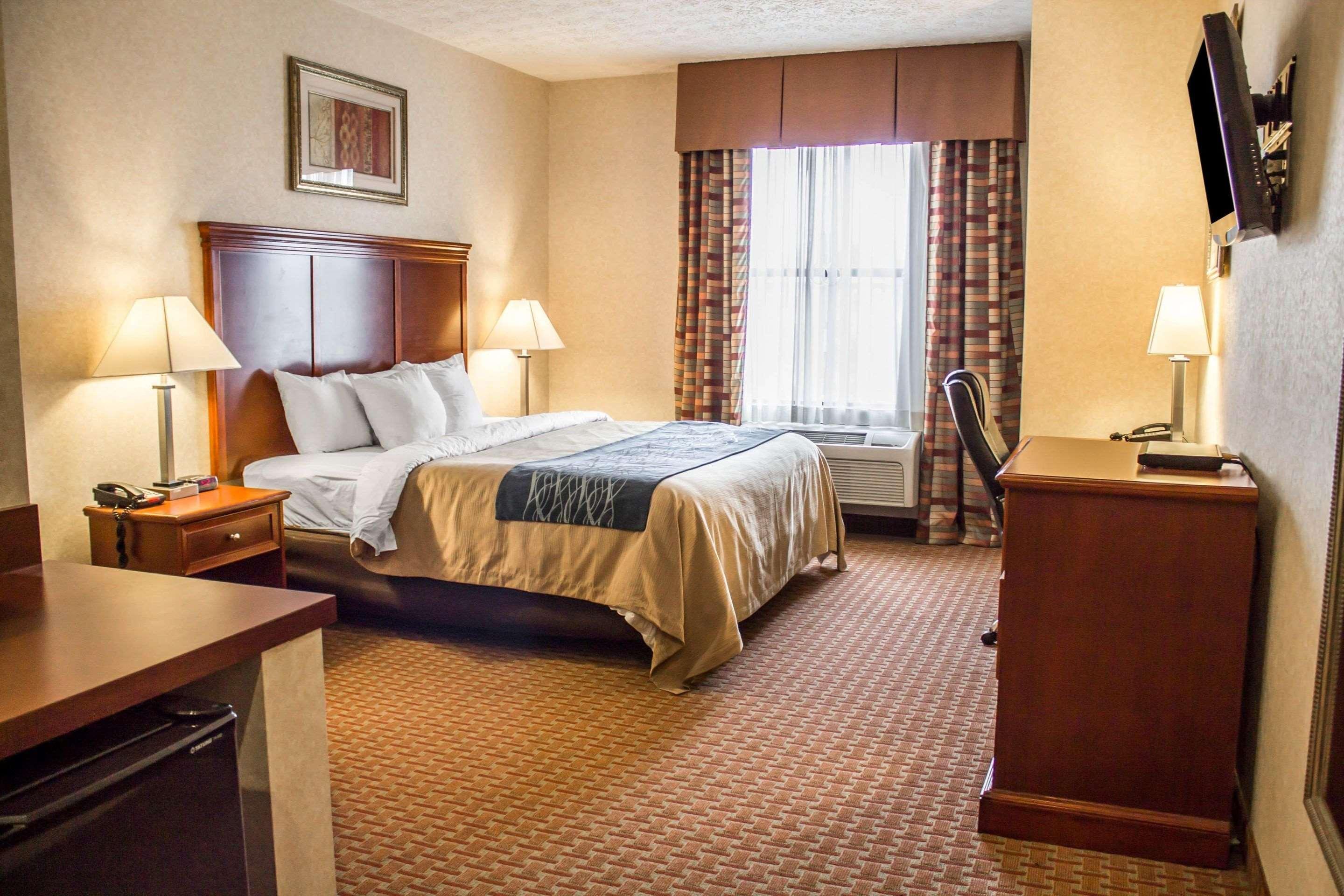 Comfort Inn & Suites Kent - University Area Extérieur photo