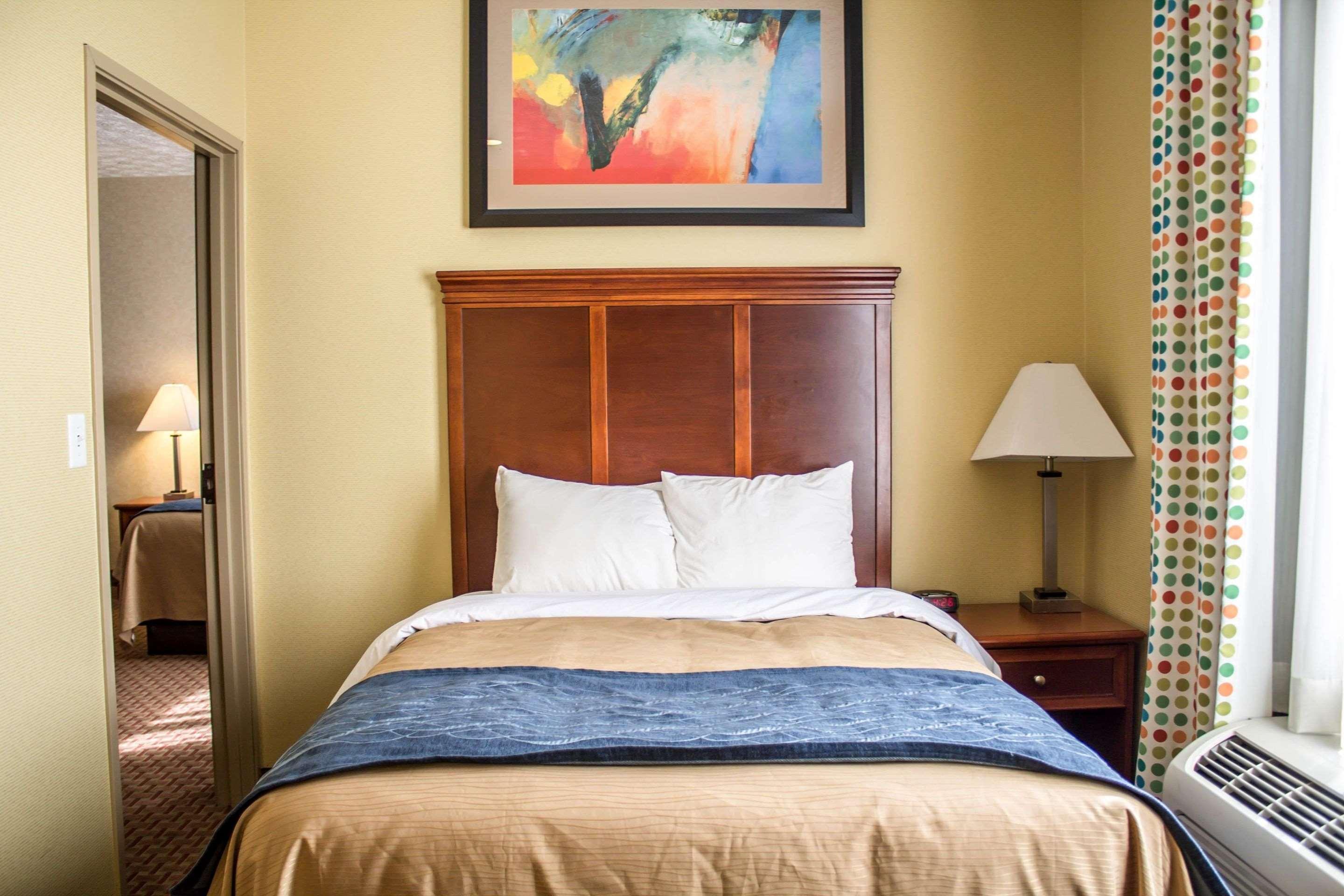 Comfort Inn & Suites Kent - University Area Extérieur photo