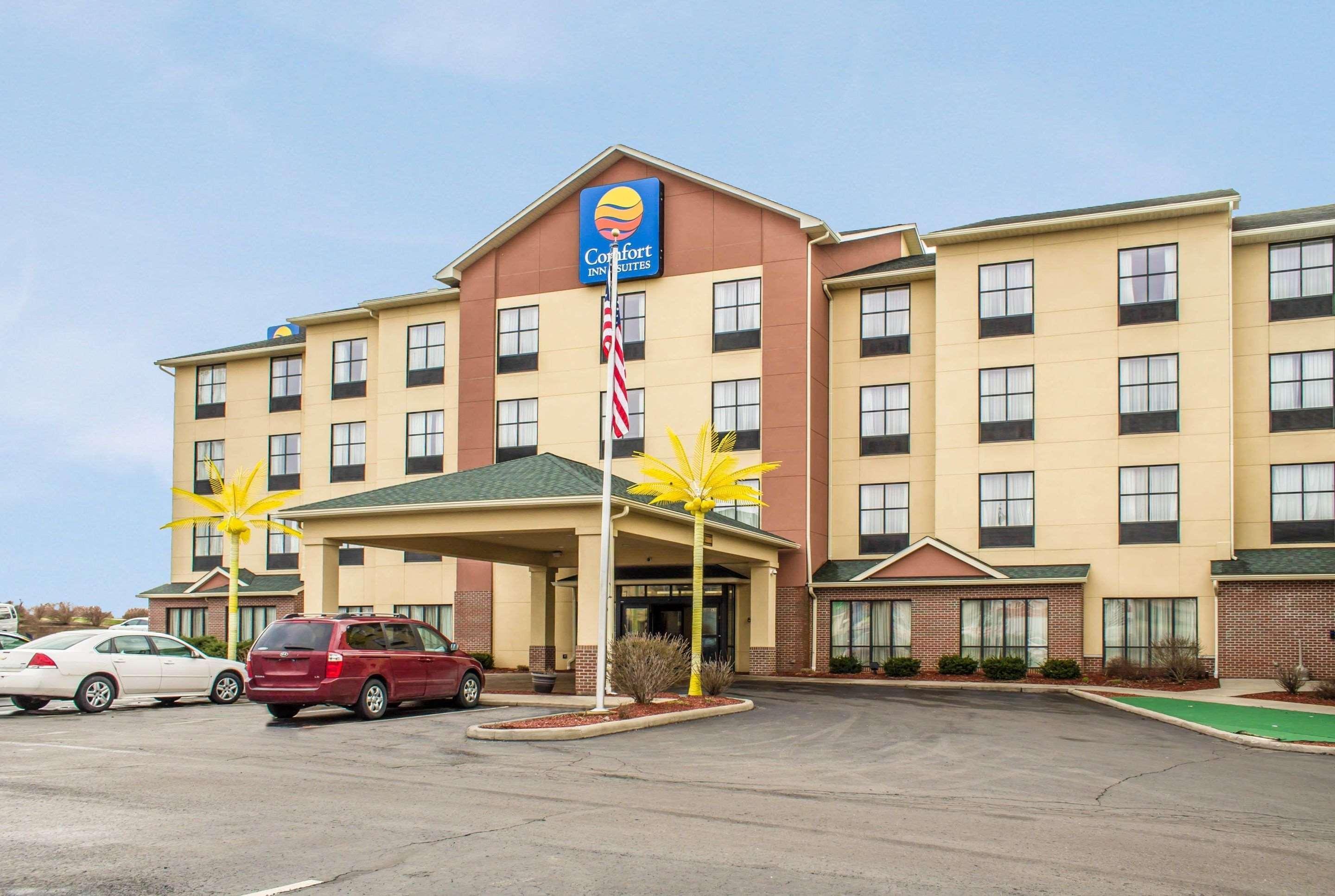 Comfort Inn & Suites Kent - University Area Extérieur photo
